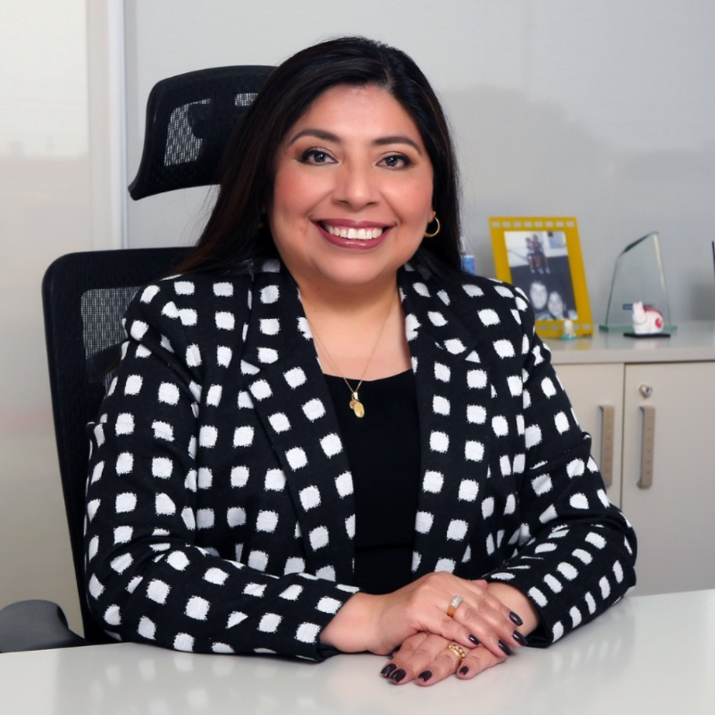 Mirtha Rodríguez, Directora Corporativa de HSSEQ y Sostenibilidad en Komatsu Mitsui Maquinarias Perú